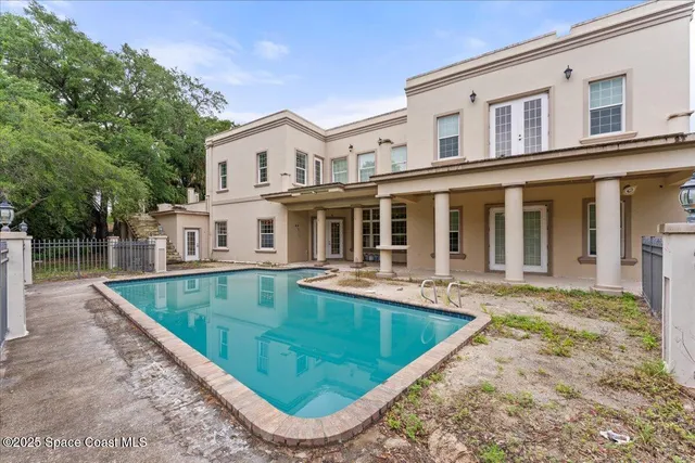 $1,299,900 | 51 Bayshore Court, Rockledge, FL 32955