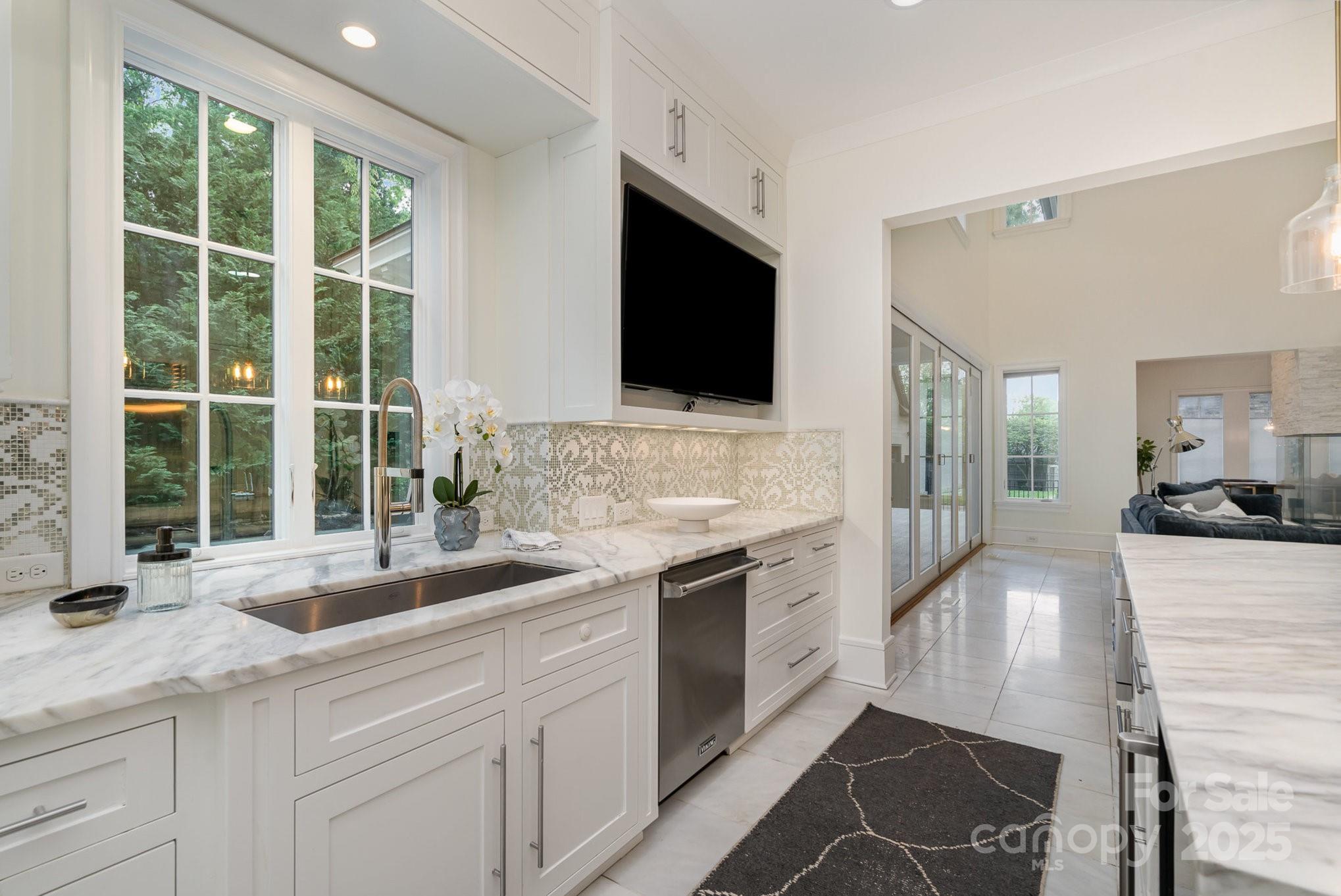 1665 Sterling Road Charlotte, NC 28209 - Photo 16 of 42