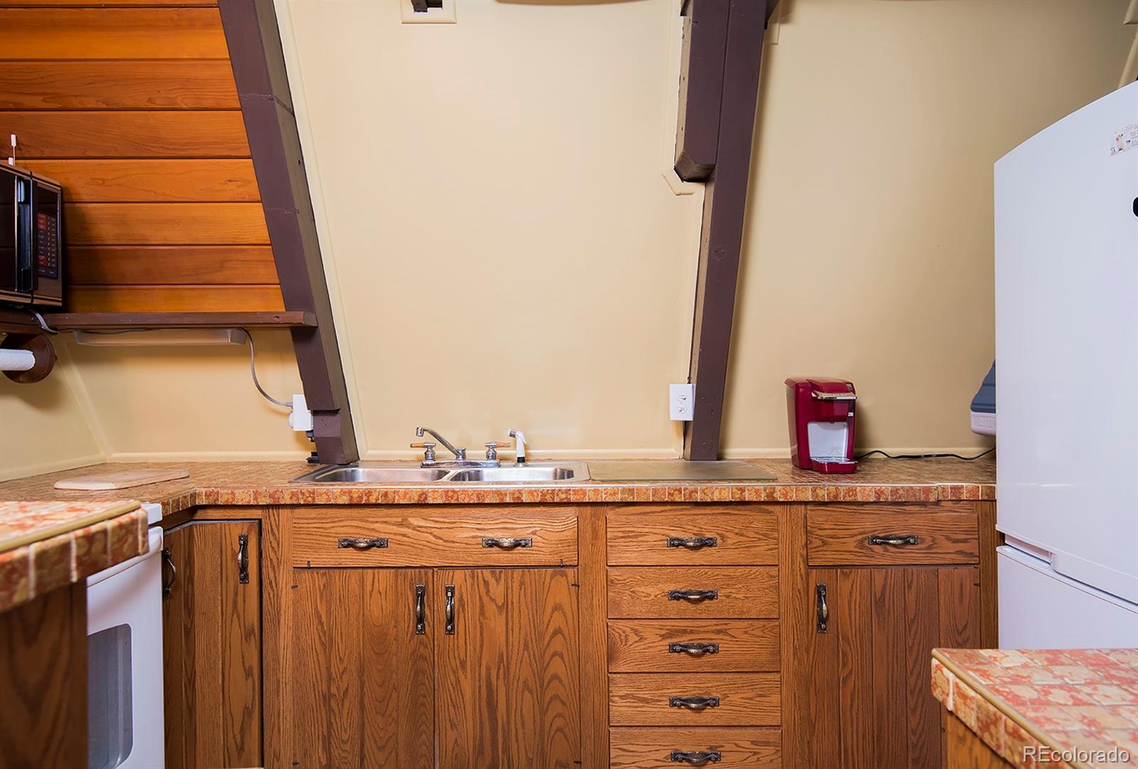 11833 Hillcrest Road Golden, CO 80403 - Photo 12 of 25 Gallery Image 12