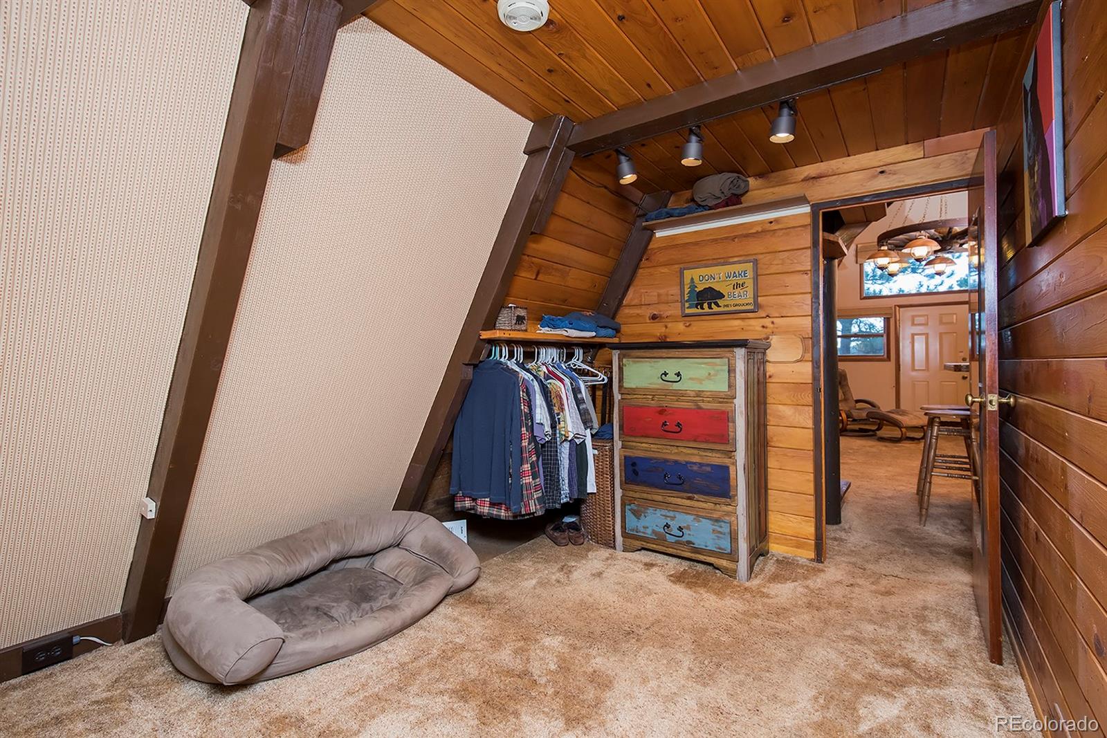 11833 Hillcrest Road Golden, CO 80403 - Photo 17 of 25 Gallery Image 17