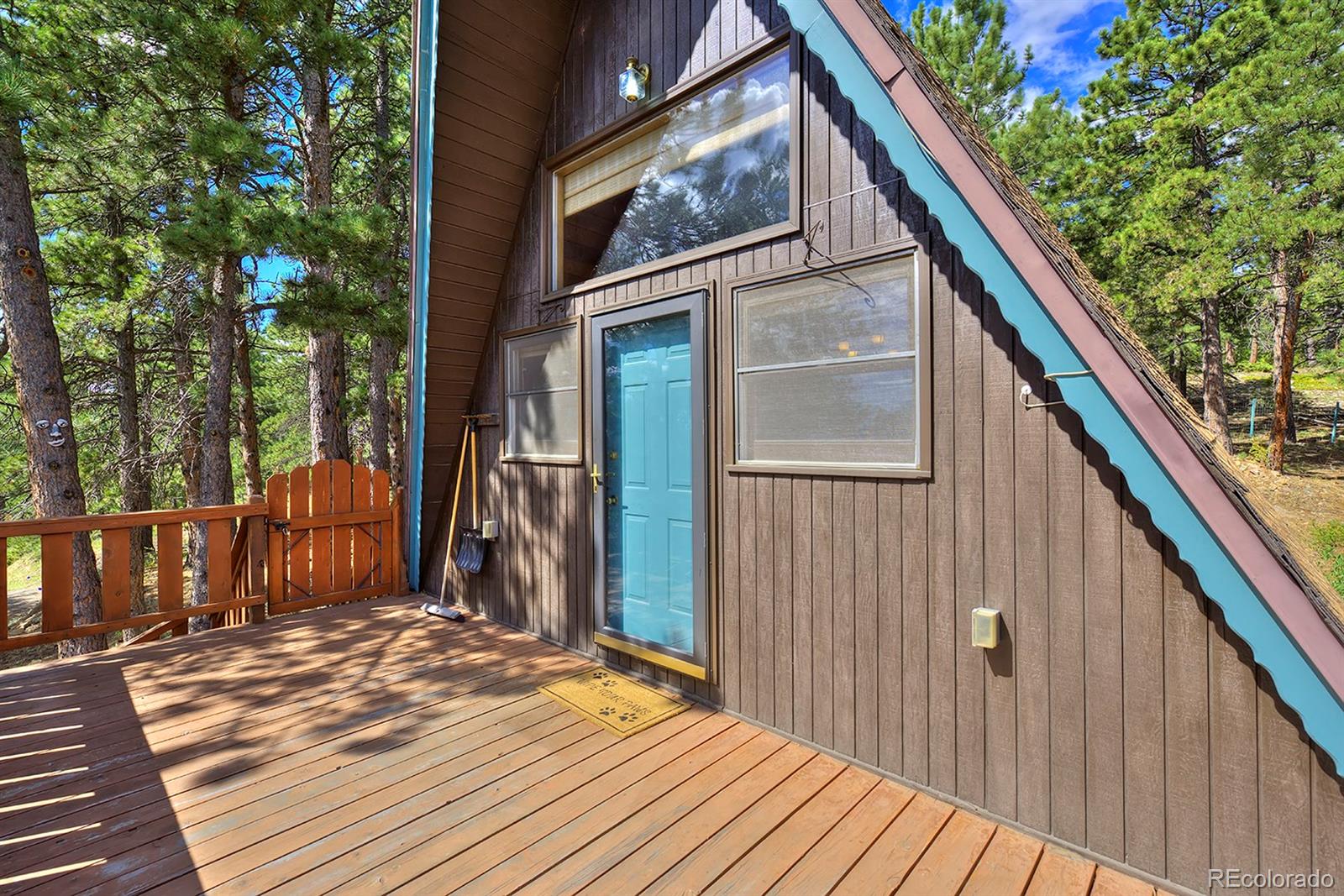 11833 Hillcrest Road Golden, CO 80403 - Photo 4 of 25 Gallery Image 4