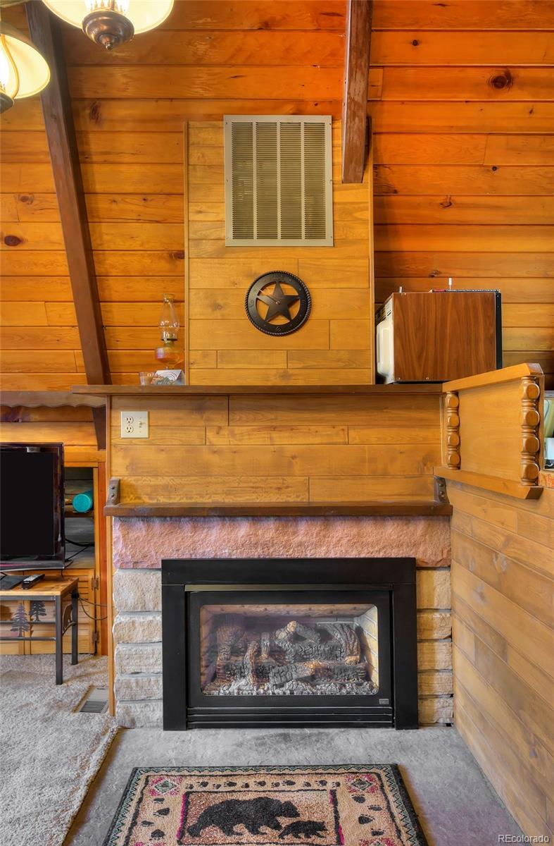 11833 Hillcrest Road Golden, CO 80403 - Photo 8 of 25 Gallery Image 8