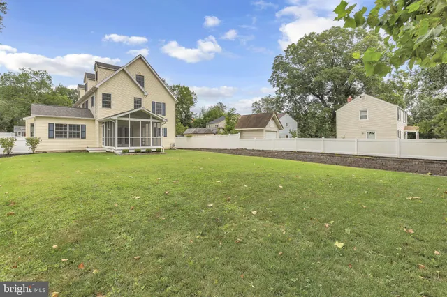 $850,000 | 5022 Oglethorpe Street, Riverdale, MD 20737