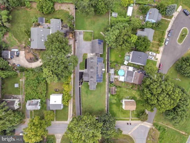 $850,000 | 5022 Oglethorpe Street, Riverdale, MD 20737