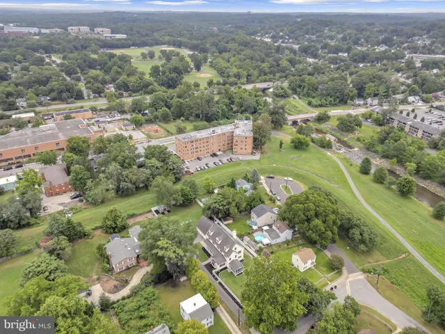 $850,000 | 5022 Oglethorpe Street, Riverdale, MD 20737