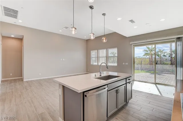 $2,970 | 19 Alta Cascata Place, Henderson, NV 89011