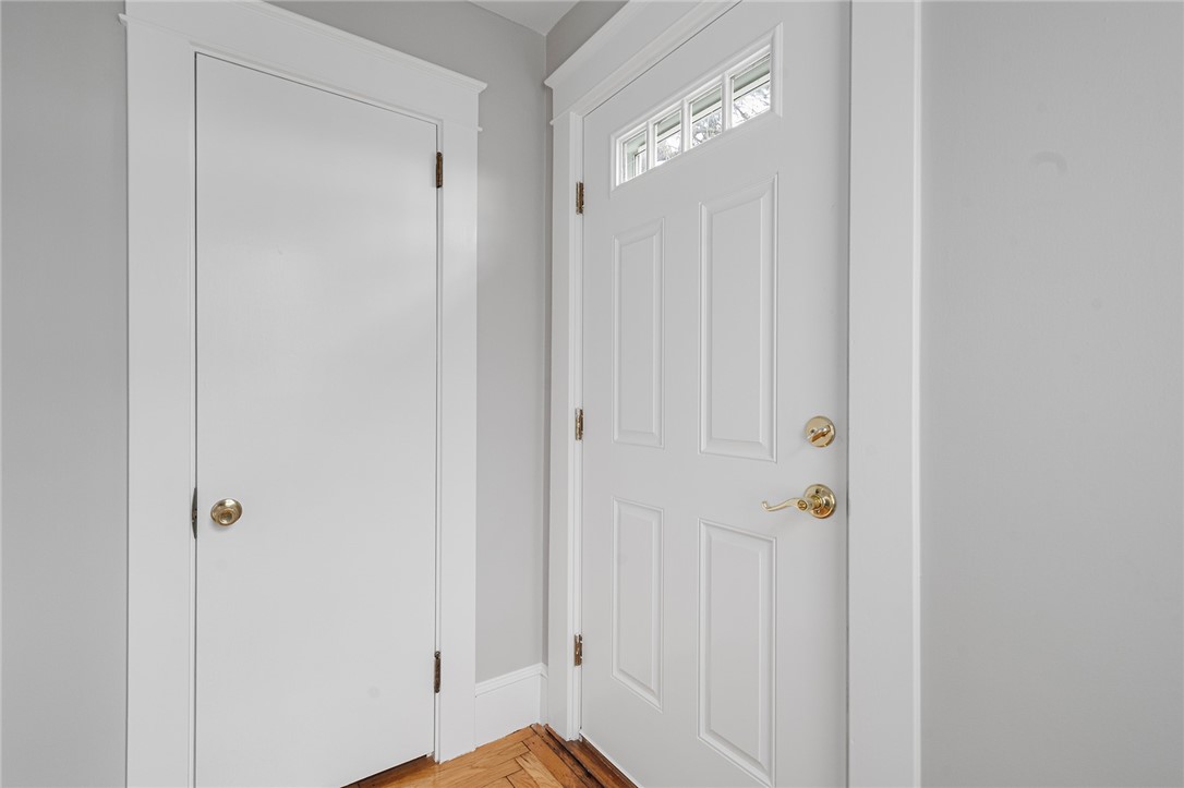 97 Bliss Mine Road, Unit 1 Newport, RI 02840 - Photo 8 of 28