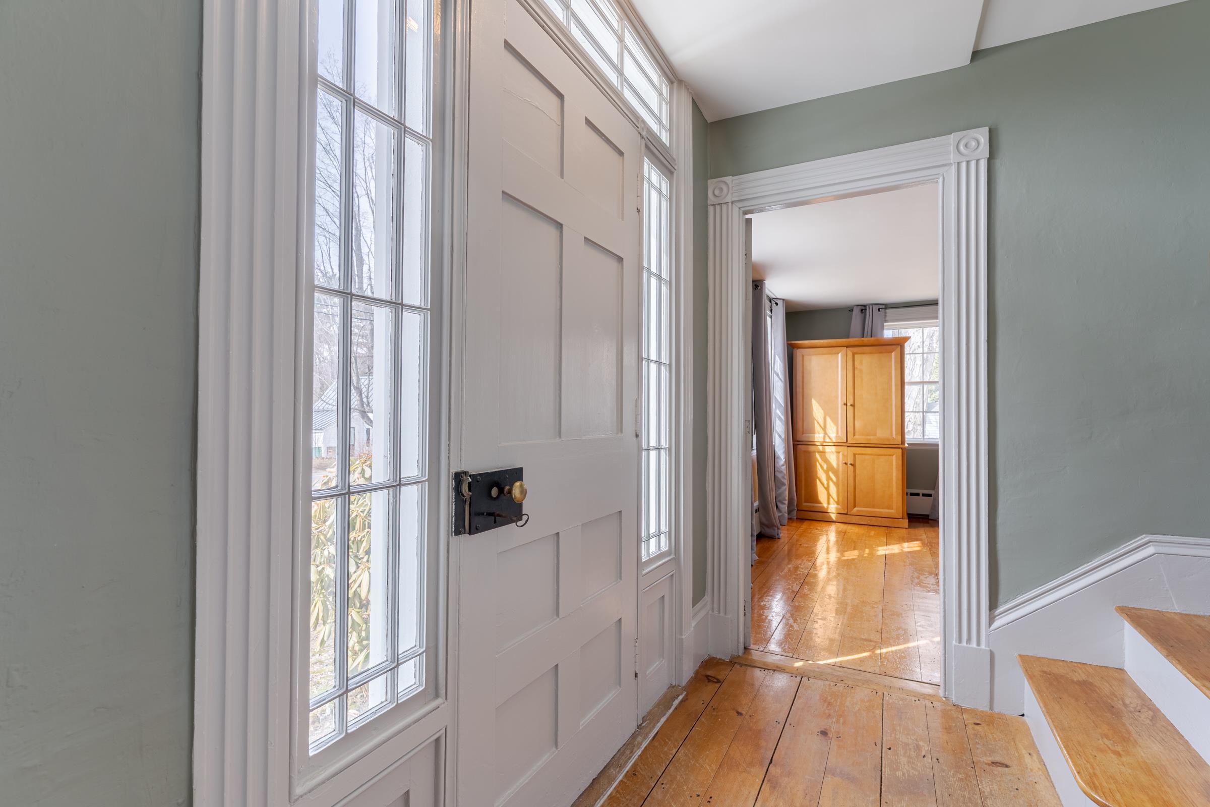 14 Main Street Raymond, NH 03077 - Photo 15 of 34