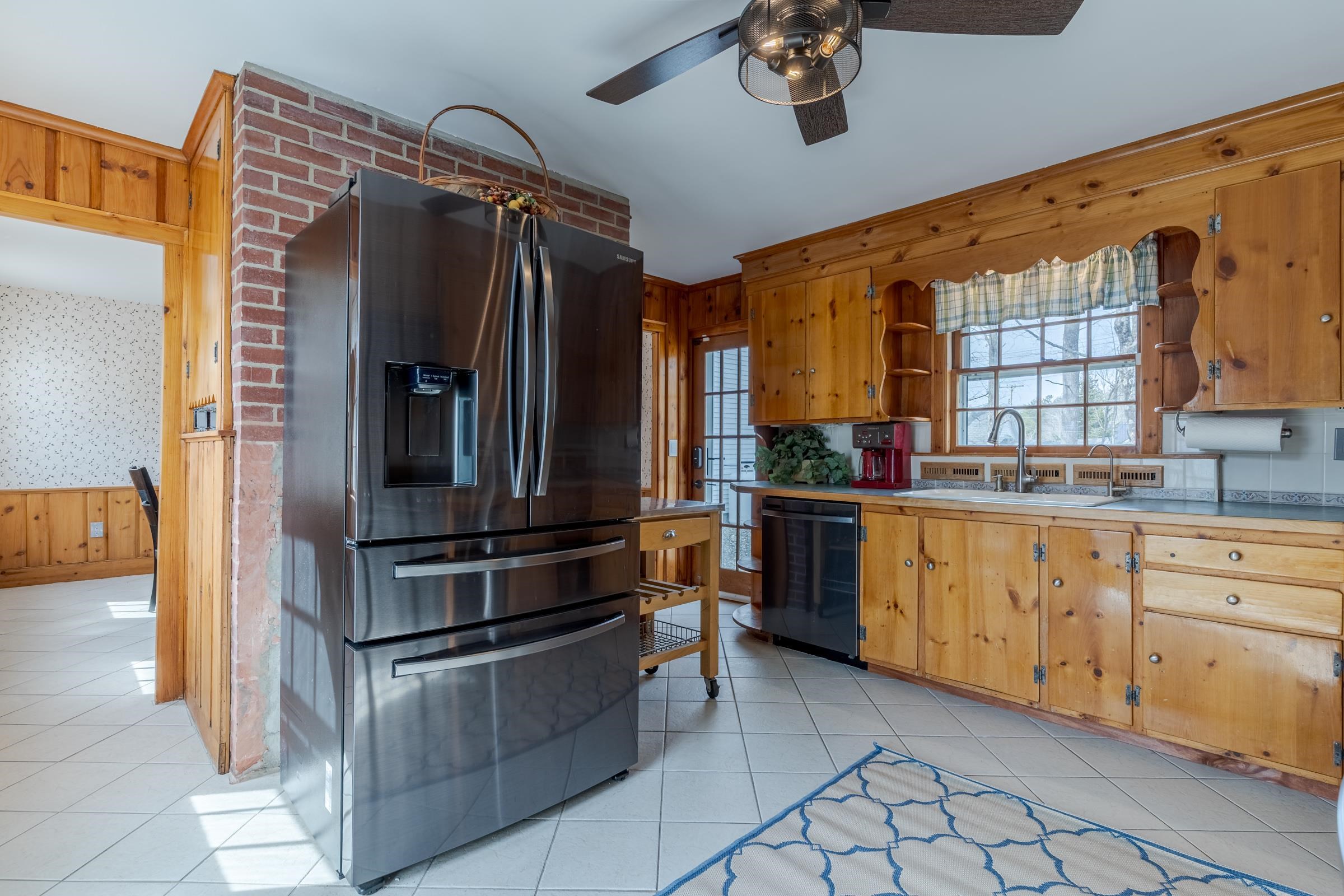 14 Main Street Raymond, NH 03077 - Photo 5 of 34