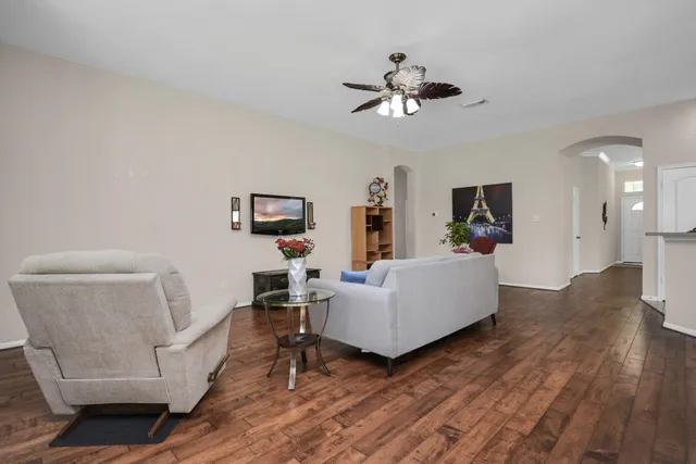 $2,250 | 3311 Raintree Village Drive, Katy, TX 77449