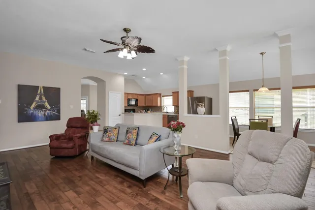 $2,250 | 3311 Raintree Village Drive, Katy, TX 77449