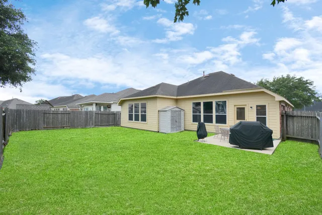 $2,250 | 3311 Raintree Village Drive, Katy, TX 77449