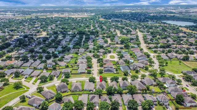 $2,250 | 3311 Raintree Village Drive, Katy, TX 77449