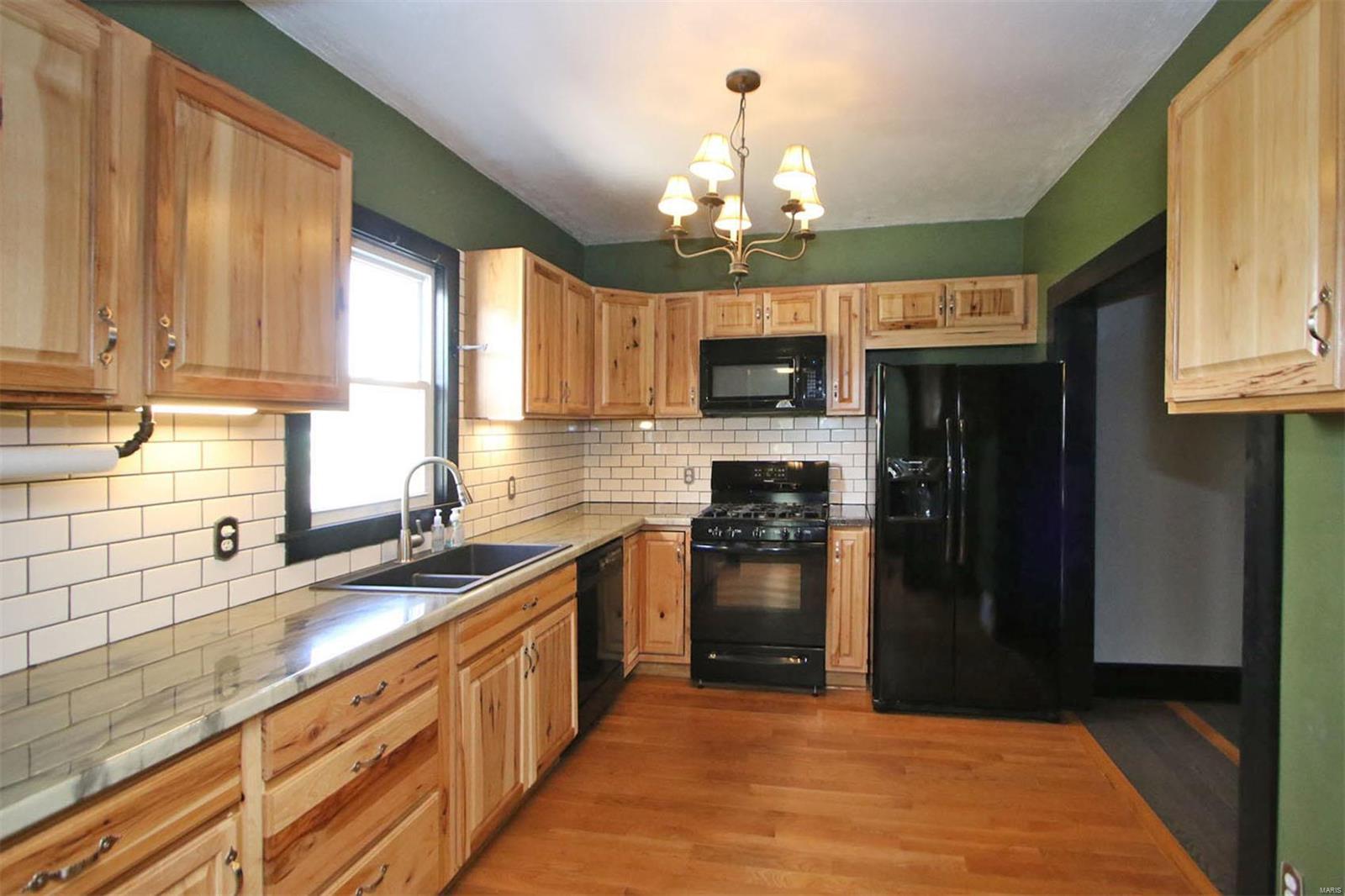 206 South Maple Brighton, IL 62012 - Photo 19 of 34