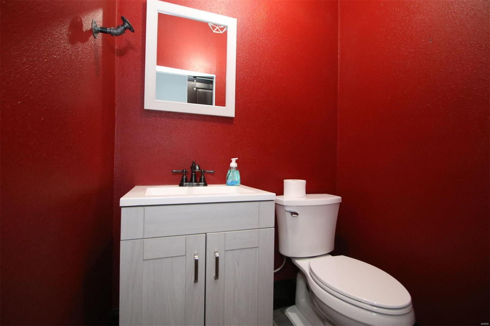 206 South Maple Brighton, IL 62012 - Photo 23 of 34