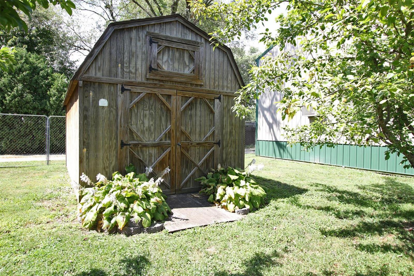 206 South Maple Brighton, IL 62012 - Photo 8 of 34