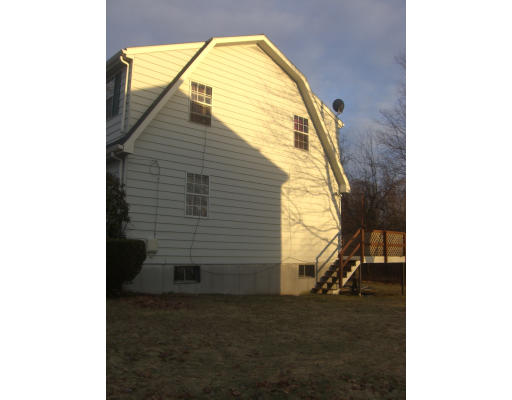 94 Fay Road, Unit B Framingham, MA 01702 - Photo 3 of 9