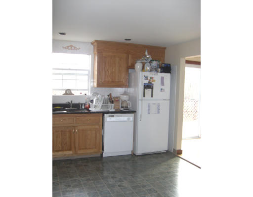 94 Fay Road, Unit B Framingham, MA 01702 - Photo 7 of 9