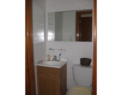94 Fay Road, Unit B Framingham, MA 01702 - Photo 8 of 9
