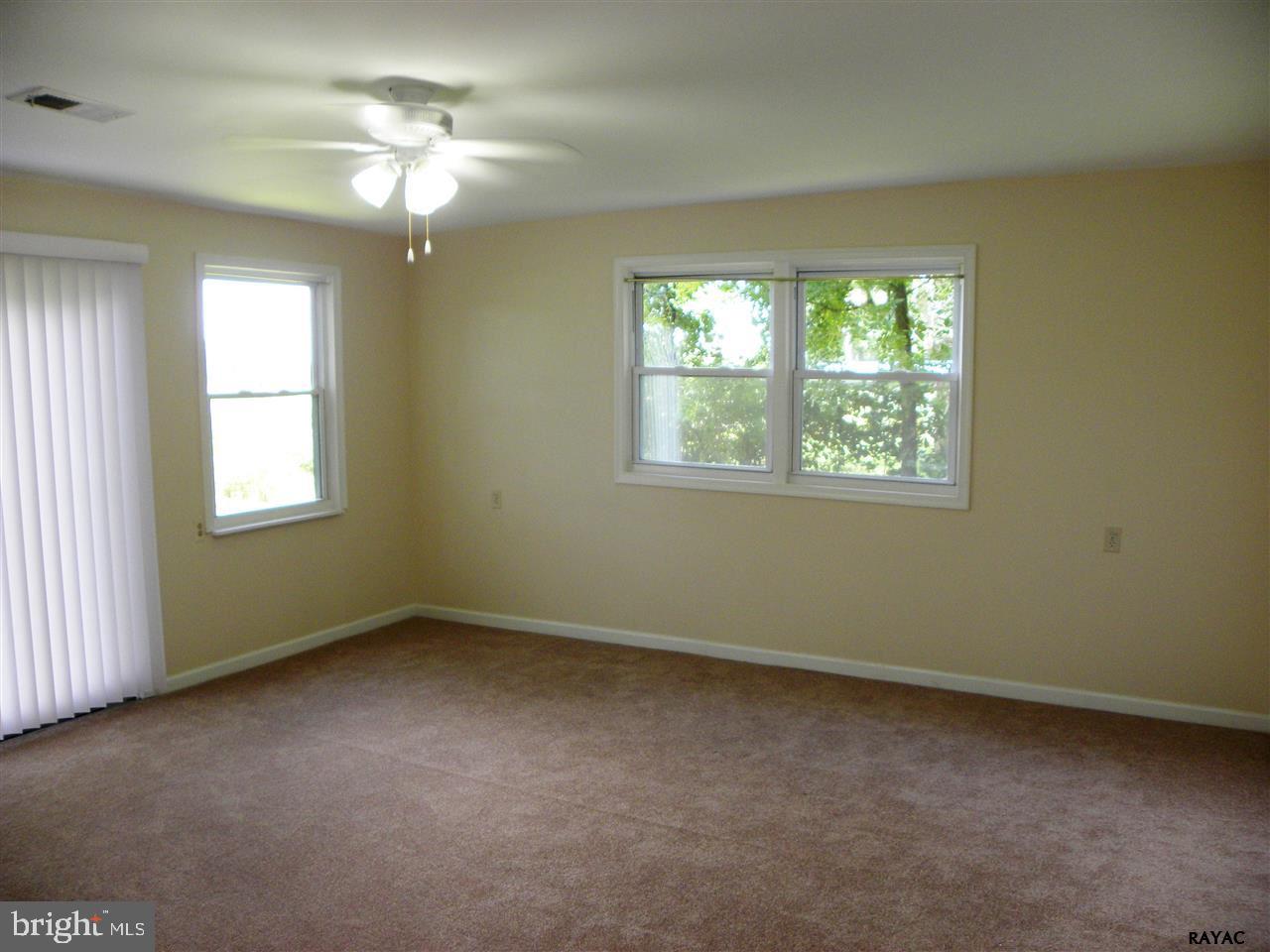 163 Clubhouse Road Delta, PA 17314 - Photo 11 of 33 Gallery Image 11