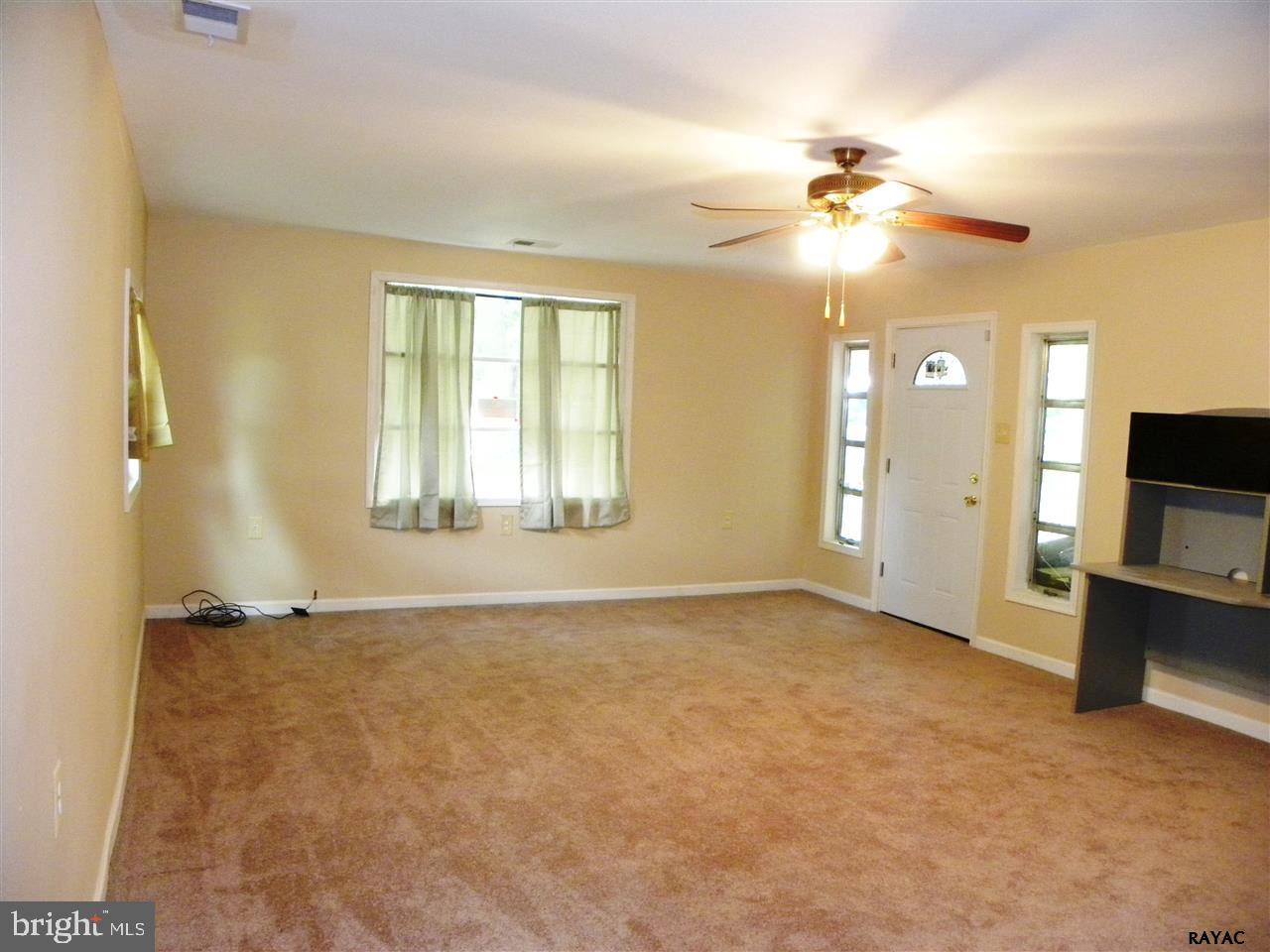 163 Clubhouse Road Delta, PA 17314 - Photo 14 of 33 Gallery Image 14