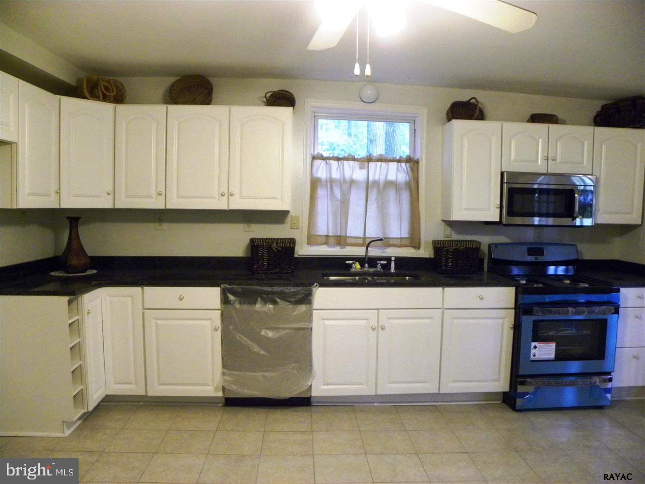 163 Clubhouse Road Delta, PA 17314 - Photo 20 of 33 Gallery Image 20