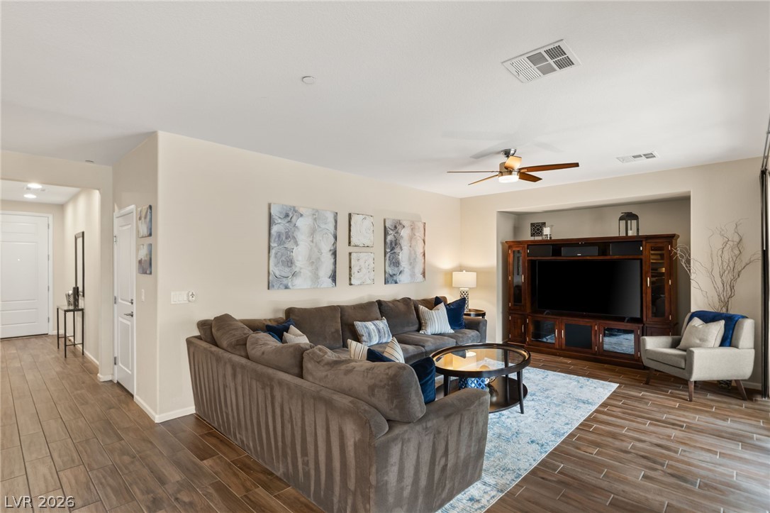 2585 Sable Ridge Street Henderson, NV 89044 - Photo 5 of 39