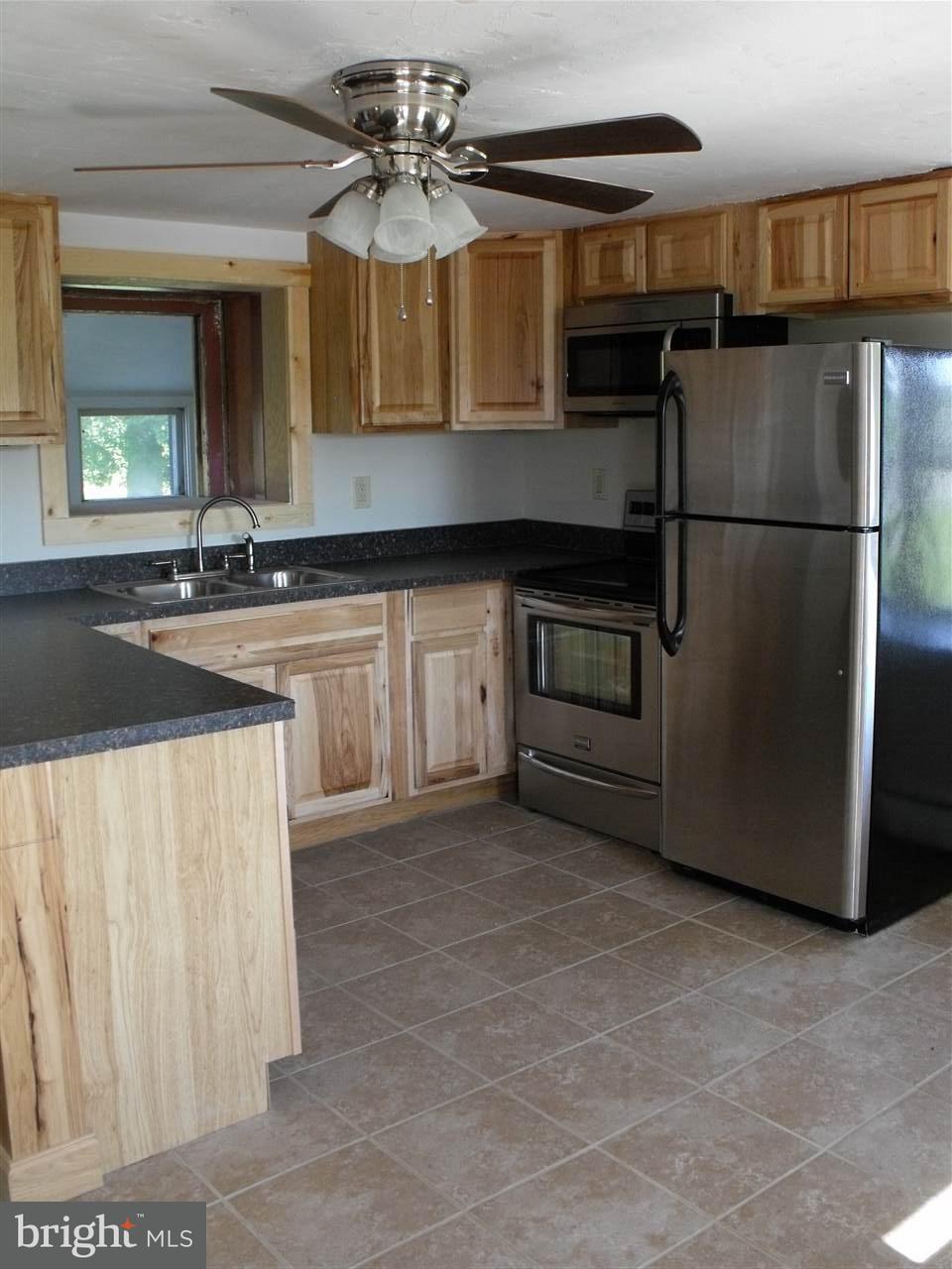 871 Big Mt Road Thomasville, PA 17364 - Photo 5 of 28 Gallery Image 5