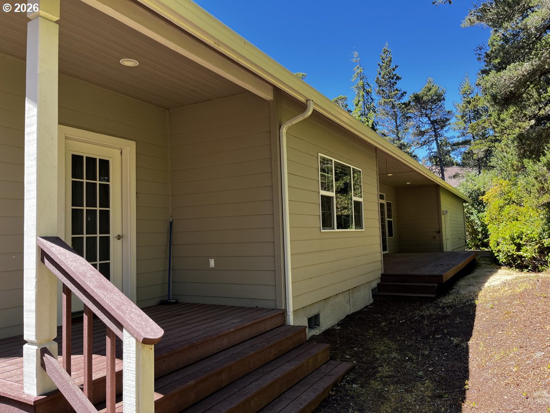 87989 Kelsie Way Florence, OR 97439 - Photo 33 of 45