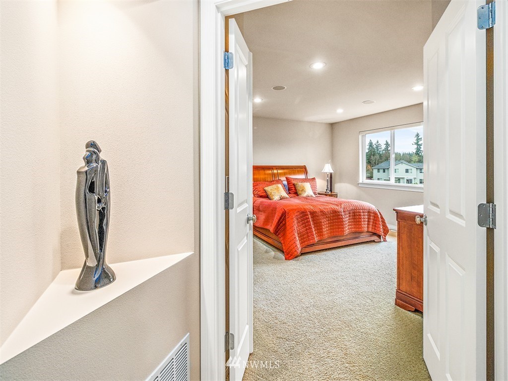5415 Northeast 2nd Court Renton, WA 98059 - Photo 14 of 25