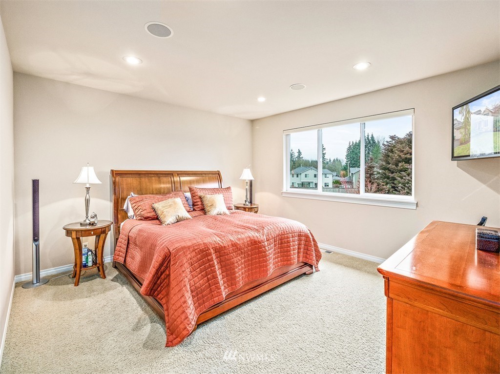 5415 Northeast 2nd Court Renton, WA 98059 - Photo 15 of 25
