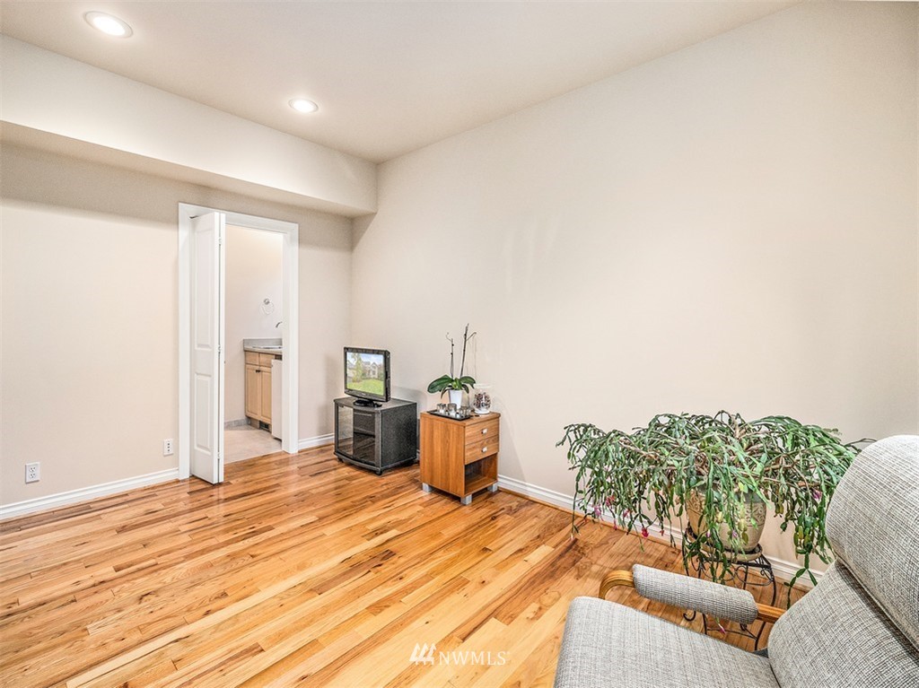 5415 Northeast 2nd Court Renton, WA 98059 - Photo 23 of 25