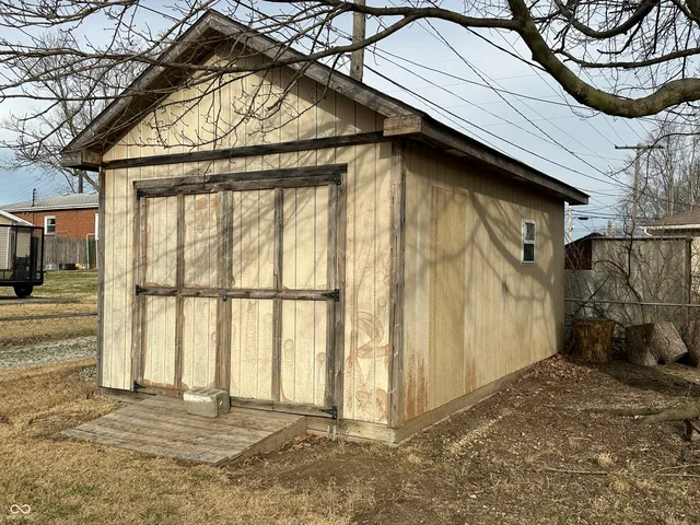 $235,000 | 337 Western Parkway, Seymour, IN 47274