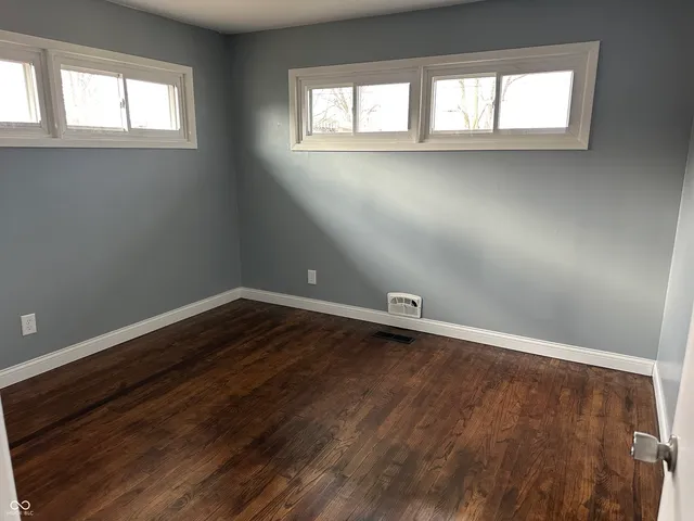 $235,000 | 337 Western Parkway, Seymour, IN 47274