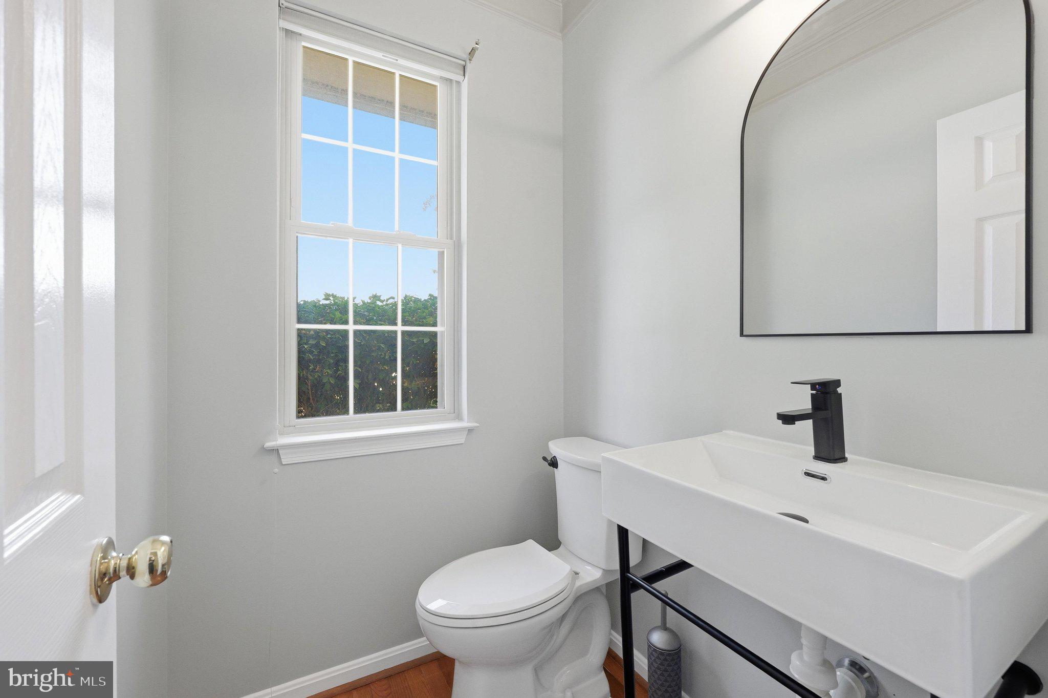 2215 Parish Lane Frederick, MD 21701 - Photo 19 of 63 Powder Room