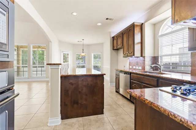 $519,900 | 2446 West Bramlet Drive, Conroe, TX 77304