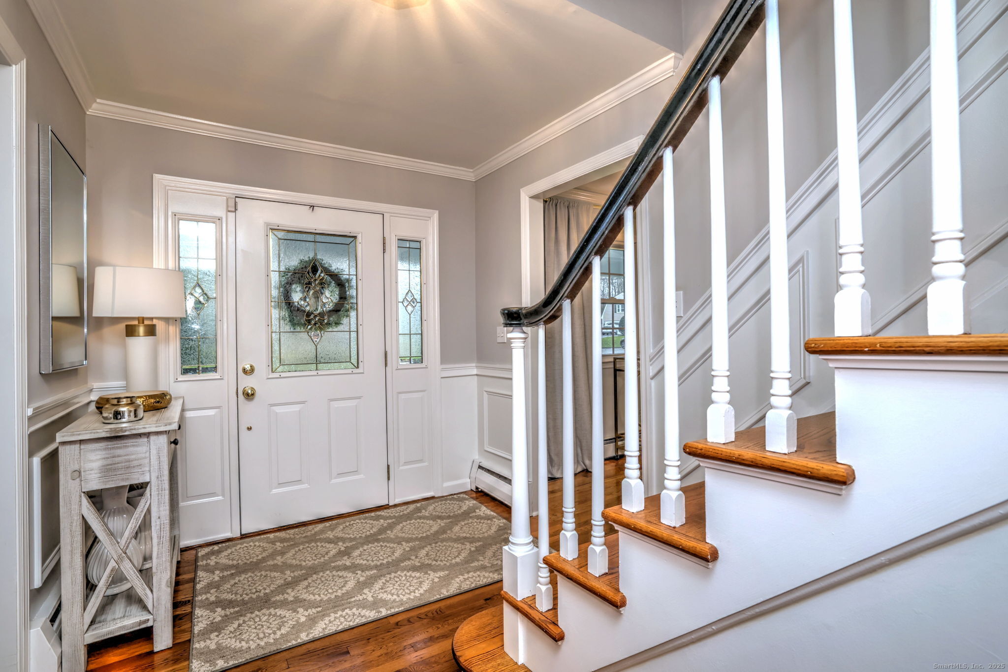 119 Wedgemere Road Stamford, CT 06905 - Photo 33 of 40 a view of an entryway and livingroom