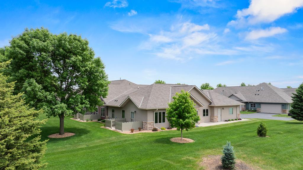 1626 Thunderbird Road Marshall, MN 56258 - Photo 9 of 38