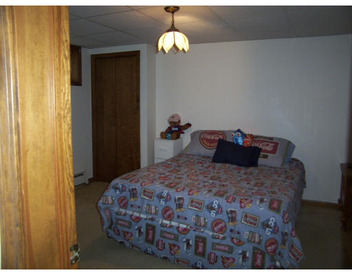 22 Stoneleigh Road Worcester, MA 01606 - Photo 10 of 12 Gallery Image 10
