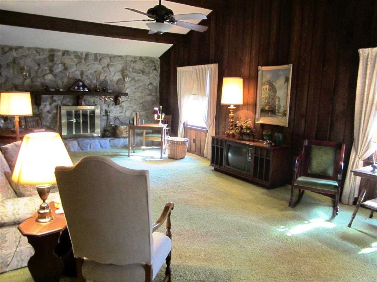 5900 South Yankeetown Road Boonville, IN 47601 - Photo 2 of 13 Gallery Image 2