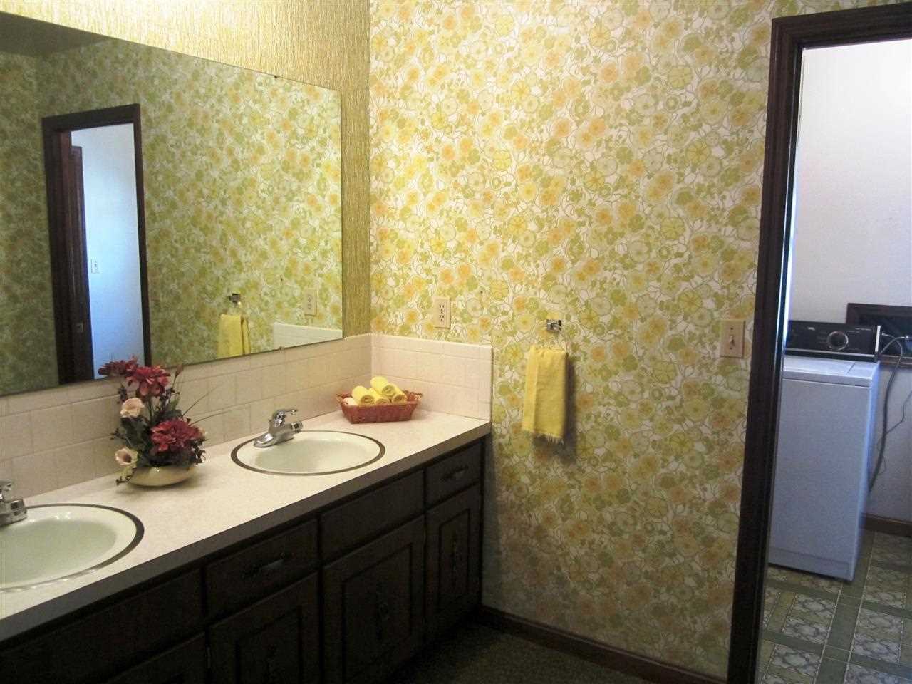 5900 South Yankeetown Road Boonville, IN 47601 - Photo 7 of 13 Gallery Image 7