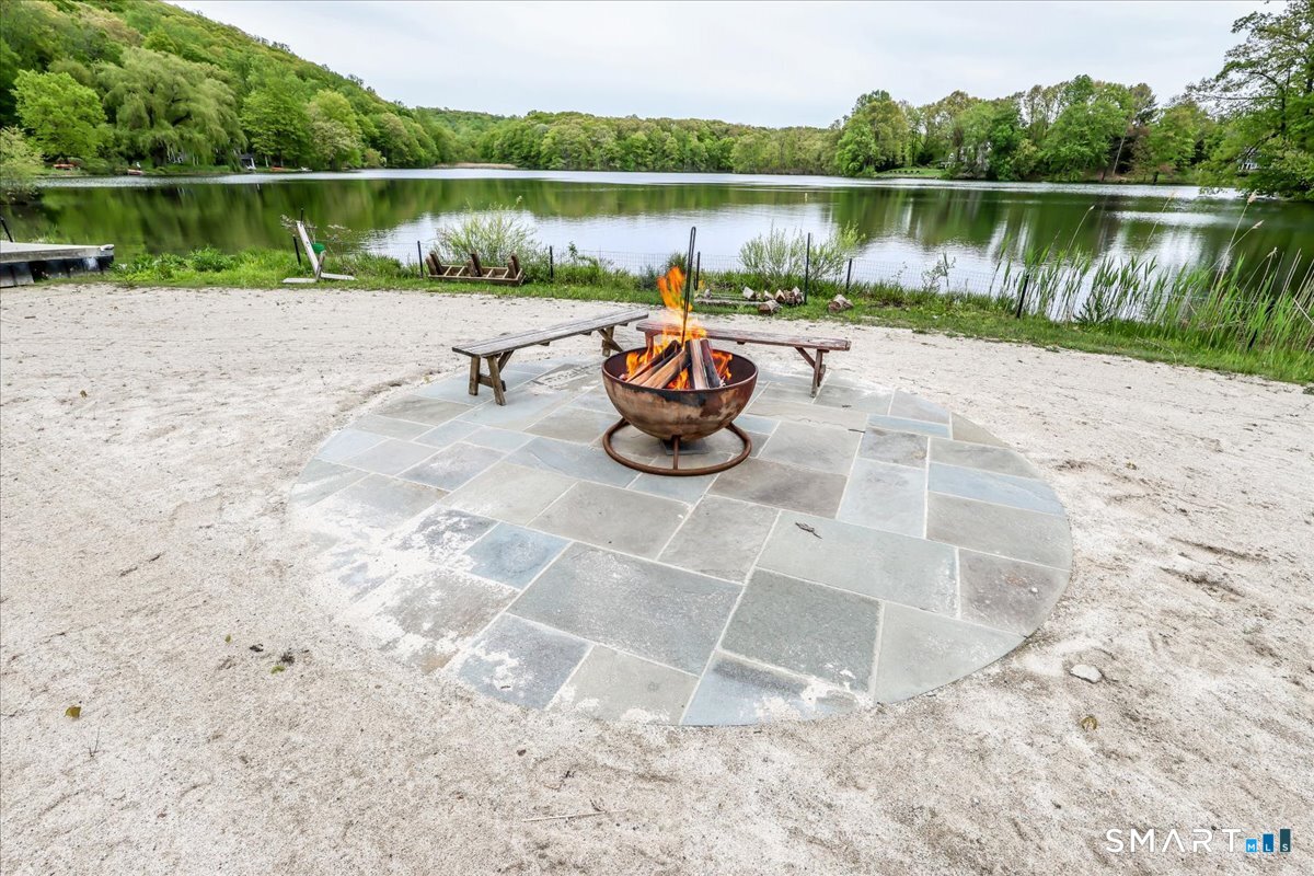 131 Seth Low Mountain Road Ridgefield, CT 06877 - Photo 36 of 39