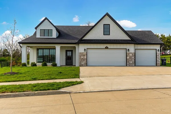 $494,900 | 4611 Stone Mountain Parkway, Columbia, MO 65201