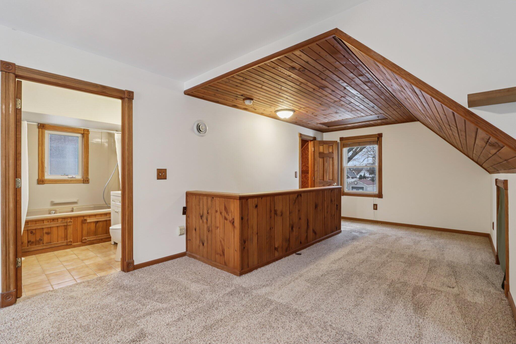 151 North 72nd Street Milwaukee, WI 53213 - Photo 12 of 34 Primary Suite