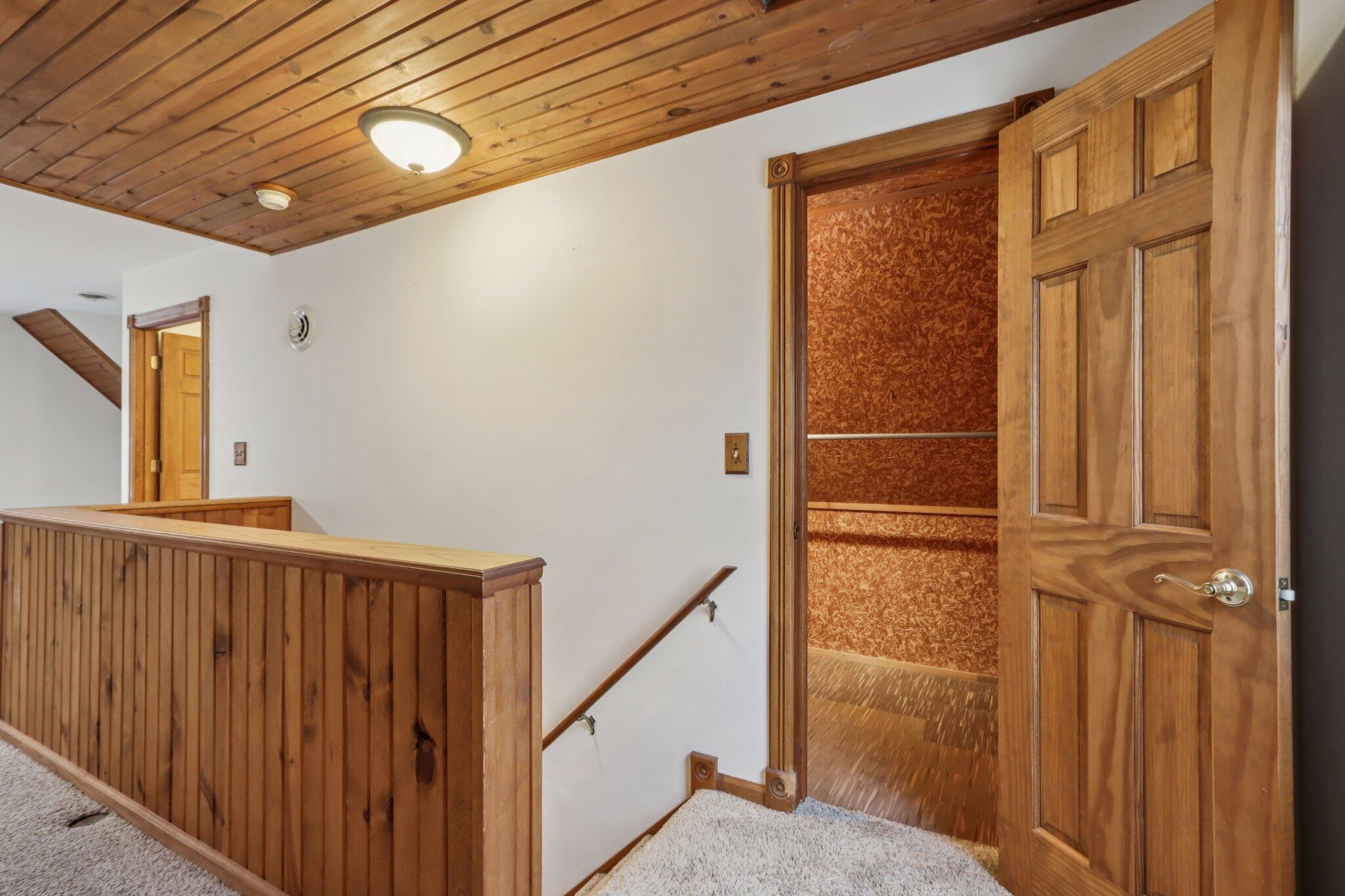 151 North 72nd Street Milwaukee, WI 53213 - Photo 16 of 34 Primary Suite Landing area