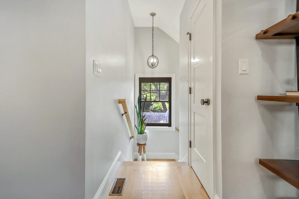10 Rock View Road Milton, MA 02186 - Photo 30 of 40 Gallery Image 30