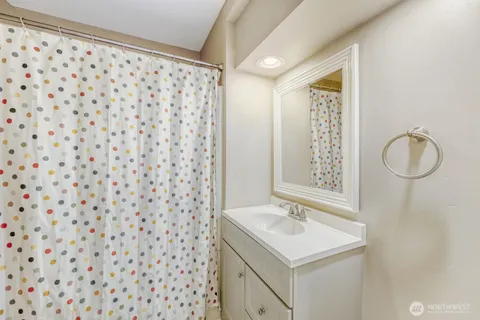 $860,000 | 9004 218th Street Southwest, Edmonds, WA 98026