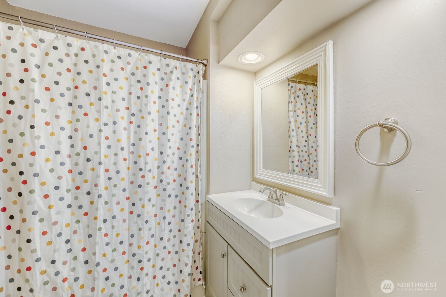 9004 218th Street Southwest Edmonds, WA 98026 - Photo 12 of 17