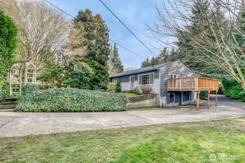 $860,000 | 9004 218th Street Southwest, Edmonds, WA 98026