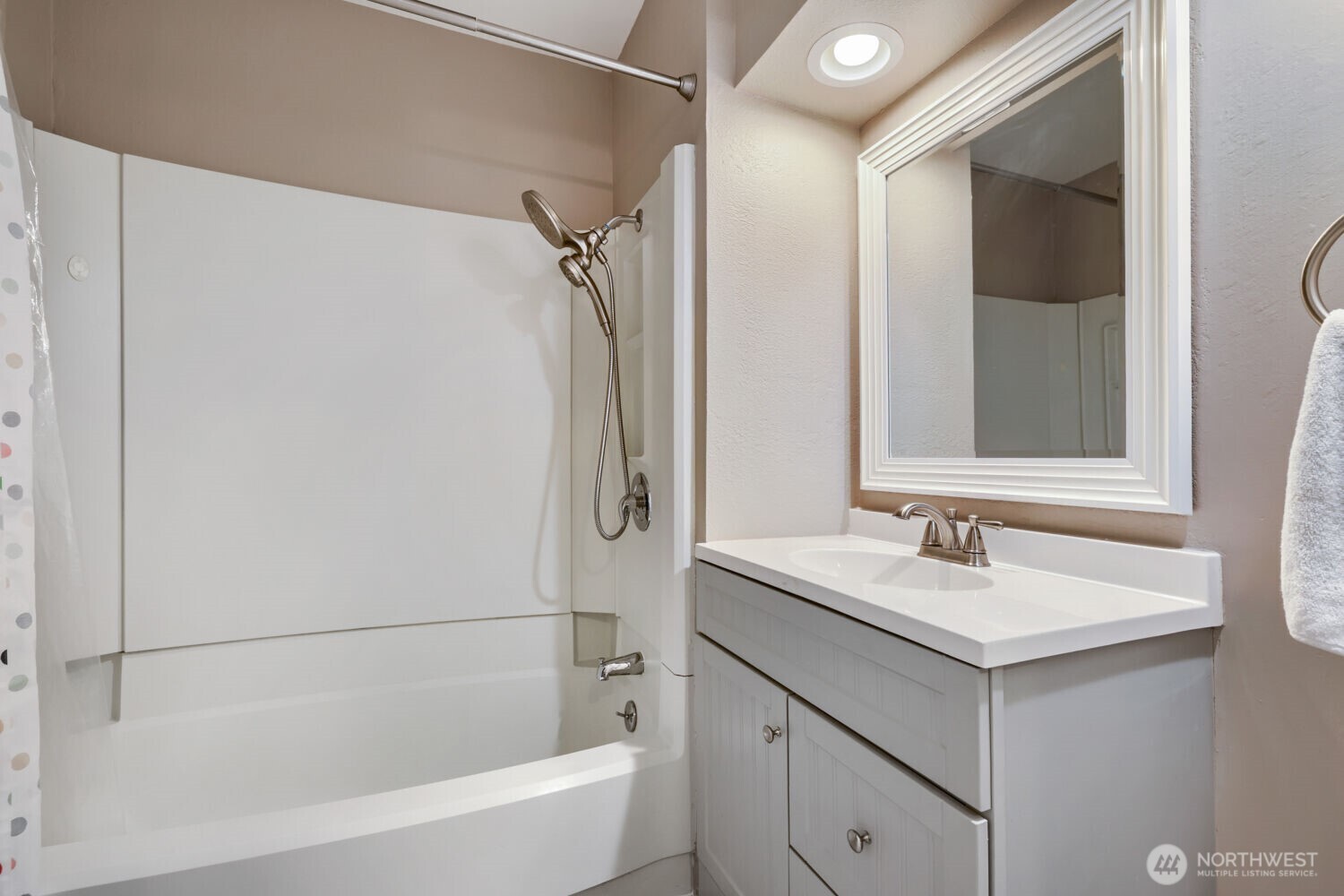 9004 218th Street Southwest Edmonds, WA 98026 - Photo 22 of 28